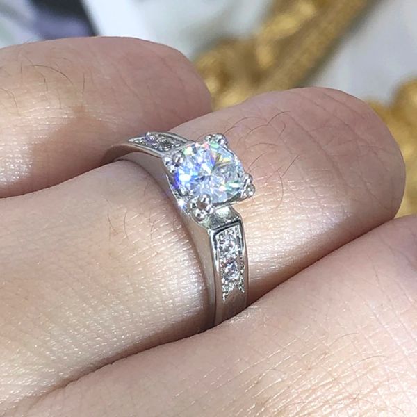 Bandas aaa+ zircão cúbico zircônia 4 garra anel de dedo do casamento para feminino dourado rosa cor de cristal de moda jóias aneis dwr051m