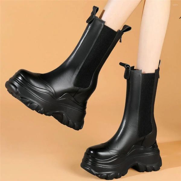 Botas redondo a plataforma de dedo bombeia feminino cunhas de couro genuíno alto salto alto feminino de inverno quente tênis sapatos casuais