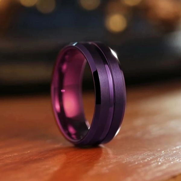 Bands Fashion 8mm lila Edelstahlringe für Männer Frauen lila Farbe gebürstete Schrägkante Männer Versprechen Ringe Eherieband Juwely