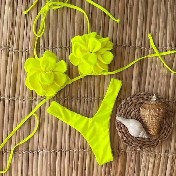 Sexy Micro Bikini floreale 2024 Women Swimsuit Female Swimwear Thong Bikini Bikini Set di spiaggia brasiliana Usa abito da bagno Biquini 240417