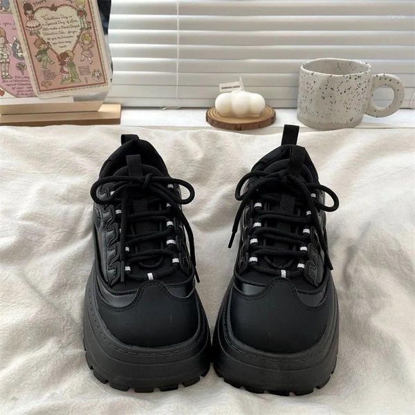 Freizeitschuhe 2024 Frühlingsplattform Designer Frauen Sport koreanische Modemarke Chunky Outdoor Walk