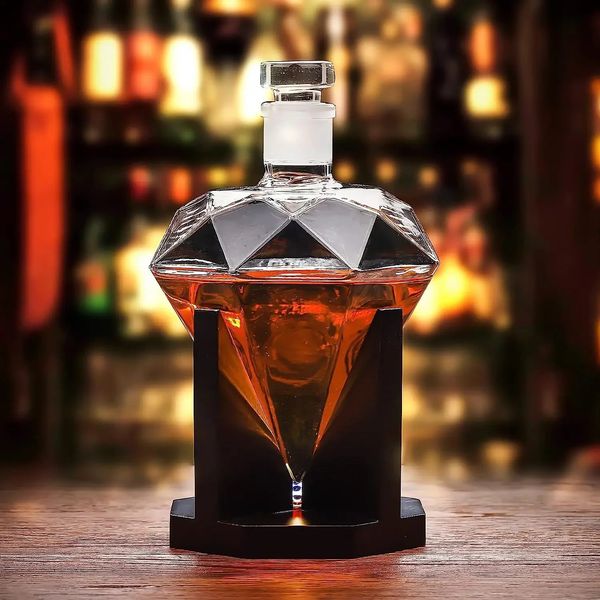 850 ml Whisky -Dekanter -Glas -Diamantweinflasche mit Holzhalter luftdichtem Stopper geeignet für alle Arten von Alkoholgeschenk 240419