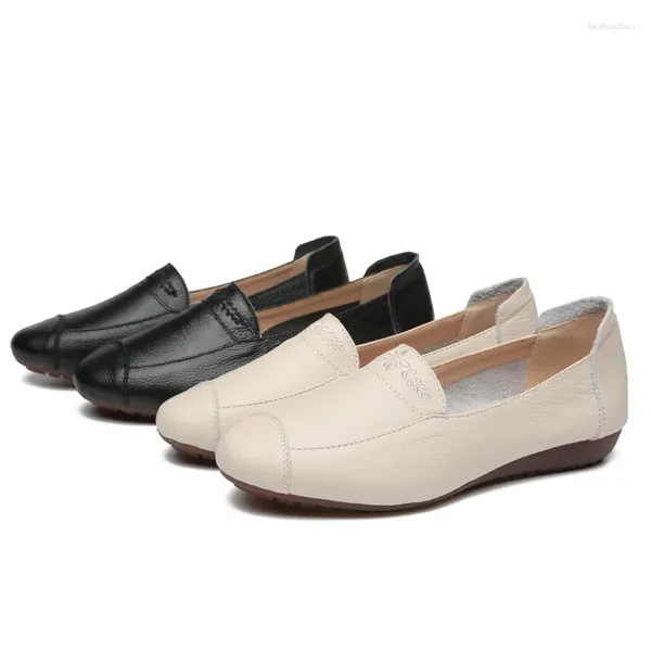 Lässige Schuhe Frühling Herbst Frauen Flats Ballett Echtes Leder Nationaler Stil Deep Mund flach weiche Sohle Dame