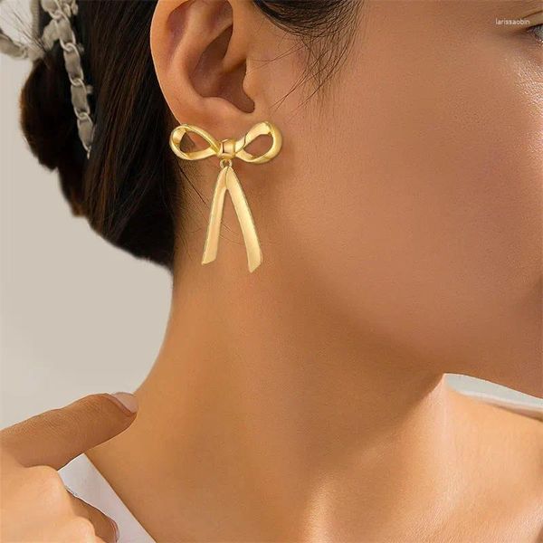 Hölzer Ohrringe Trendy Metal Bow für Frauen Modes Statement Bowknot Long Drop Ohrring Hochzeit Schmuckparty Geschenke