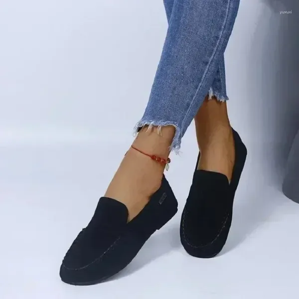 Повседневная обувь дамы в продаже 2024 Модные пластинки женские квартиры Осенние круглые ноги с твердым стаком с лаконичными каблуками больших размеров