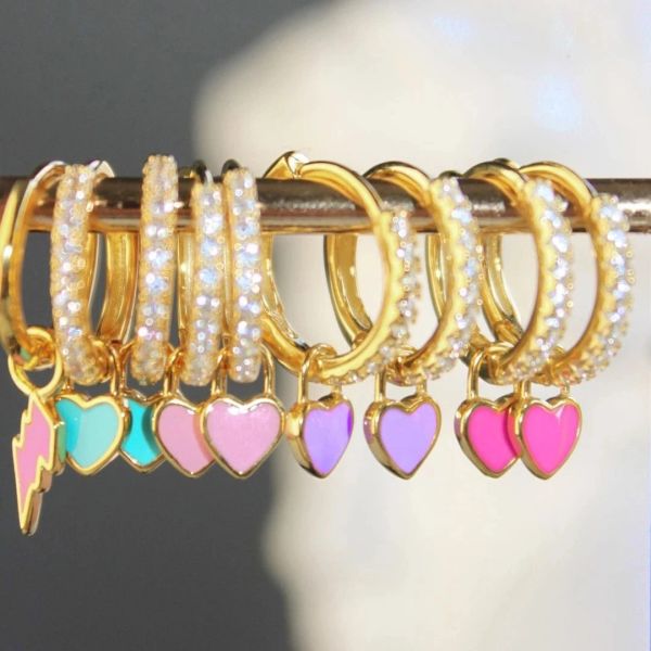 Orecchini Nuovi cerchi di strass alla moda di strass per la moda con graziosi orecchini per il cuore del cuore di caramelle al neon per le donne.