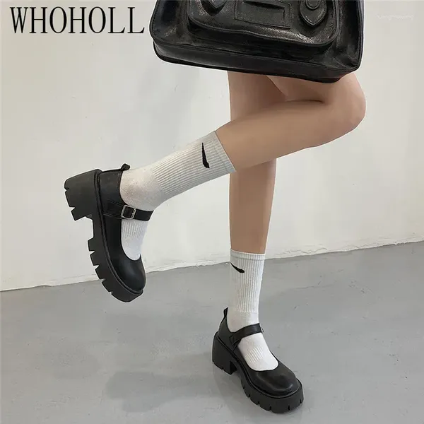 Sapatos casuais mulheres apartamentos grandes tamanho 35-43 retro faculdade de vento redondo fivela grossa crosta muffin pequeno couro de boneca doce doce