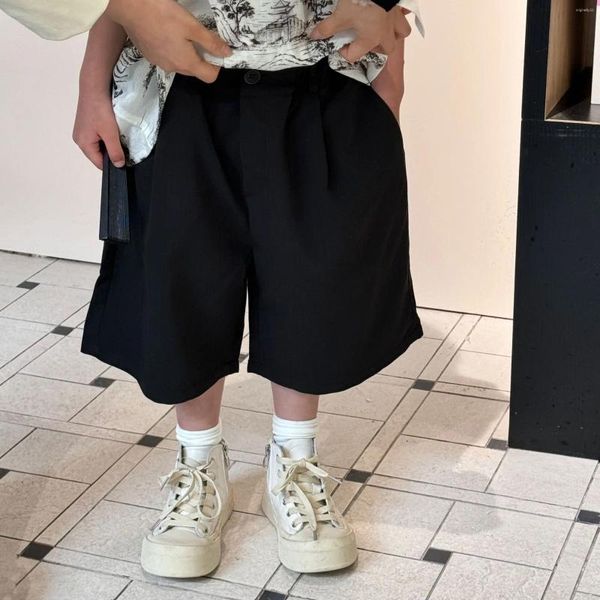 Calças meninos shorts 2024 Estilo coreano verão combina com uma cor solidária simples de calça solta calça casual infantil de fundo