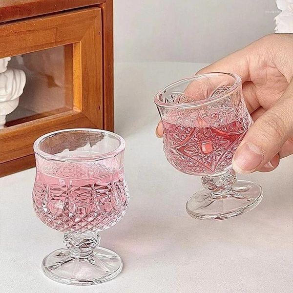 Бокалы вина 6 шт. Творческий резные стеклянные прозрачные мини -кубок ретро -бокал набор домашнего барного бара Ktv Сок -коктейль для коктейльной посуды