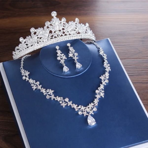 Halsketten Luxus Braut -Tiaras Kronenblatt Hochzeit Schmuck Sets Statement Halsketten Ohrringe Set Haarzubehör Afrikanische Perlen Schmuck Set