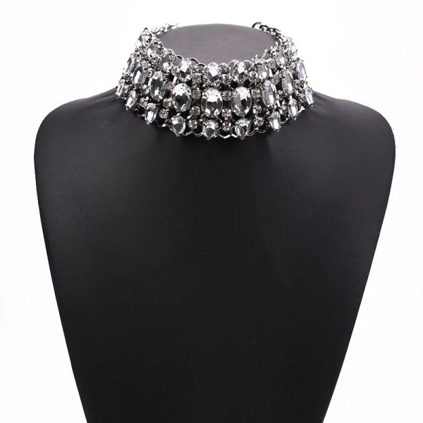 Collane Accessori per la dichiarazione di gioielleria di lusso Accessori all'ingrosso Chunky White Iced Out Chain Crystal Rhinestone Choker Cocklace for Women