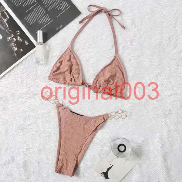 Designer Bikini Set Woman Sexy Swimsuit Luxury Metal Letter Chain Bikini Summer Swimwear Beach Bathing Subita da bagno da bagno da bagno a tre punti Abbigliamento da nuoto CV