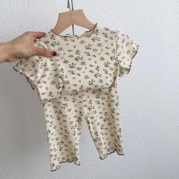 Наборы одежды 0-9 лет 2pcs Sleepwear Корейские летние девочки детские детские печатные цветочные модные шорты для цветов