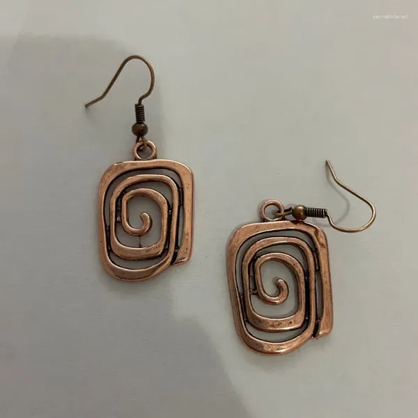 Dangle Ohrringe 2024 ethnischer Stil Antiquen Metalltropfen für Frauen Punkschmuck Geometrie hohl handgefertigte Aussage Lange