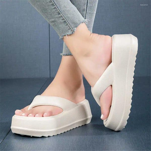 Тапочки очень большие размеры Fuchsia Женская сандалия для ванной комнаты для душа обувь на открытые летние кроссовки