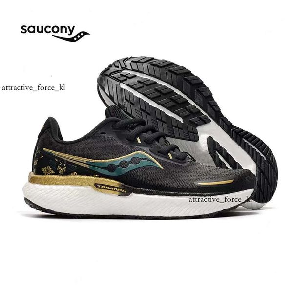 2024 Designer Saucony Triumph 19 Mens Running Scarpe Black White Green Lightweight Assorbimento di uomini traspiranti da donna sneaker Sports 92 92