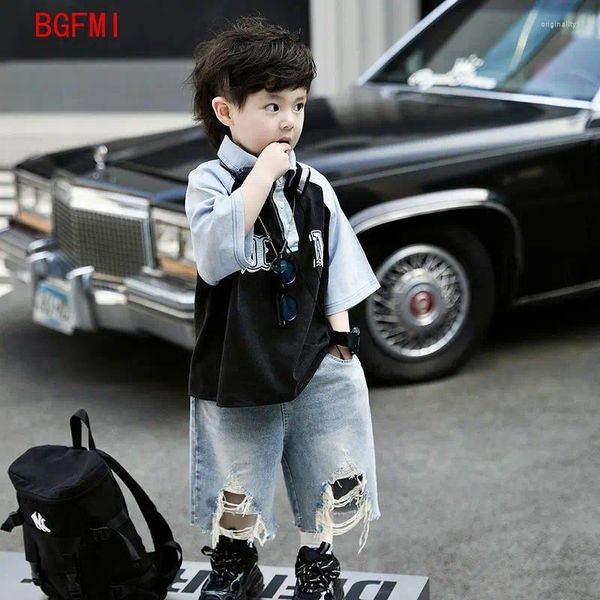 Set di abbigliamento ragazzi set estate 2024 boy coreano sottile cool patchwork camicia camicia di denim pantaloni per bambini e vestiti inferiori