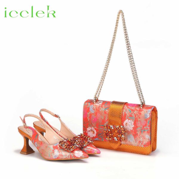 Sandalen Orange 2024 Italienisches Design Klassische Noble Schuhe passende Tasche geprägter Lackstil Druckmaterialdekoration mit Crystall2404