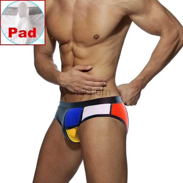 Men's Swimwear moda Men Brief Brief With Pad Low Caist Sexy Contour Pouch Bikini Swimsuit Rouno à prova d'água Trunks de retalhos de retalhos de retalhos de praia gays d240424