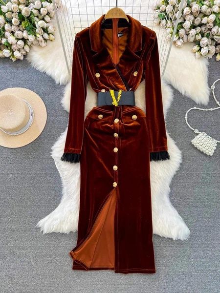 Lässige Kleider hochwertiger EST 2024 Herbst Winter Designer Kleid Anzug Halsband Split Velvet