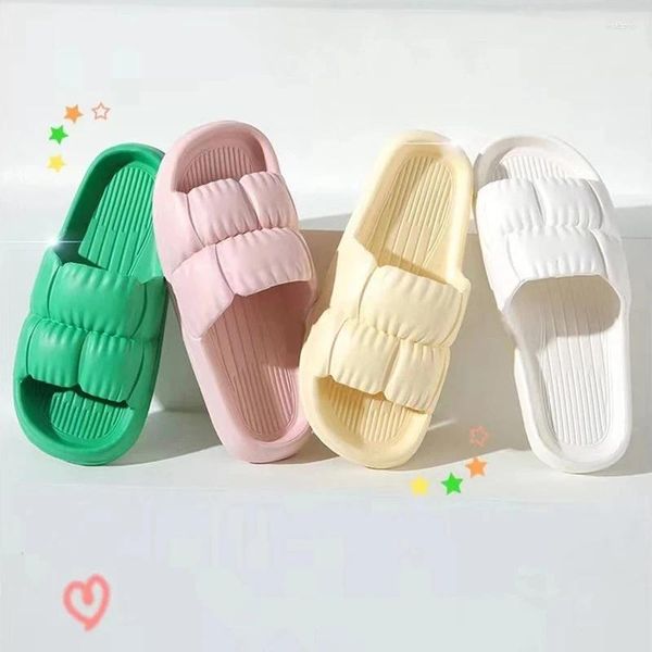 Slippers Summer Girl praia praia grossa plataforma de plataforma feminina coreana eva chinelos flechas flechas senhoras sandálias de nuvem solteiras confortáveis para homens