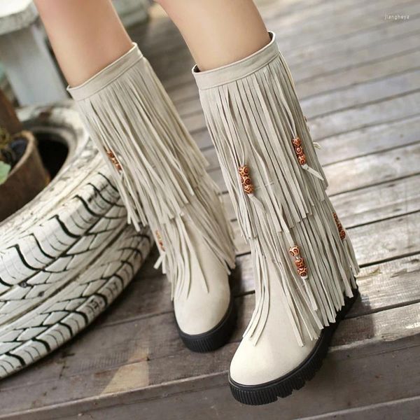 Botas salto inclinado de fundo plano com elevado estilo étnico Tassel cordão de barra de cordão intermediário de pelúcia grossa de pelúcia de pelúcia