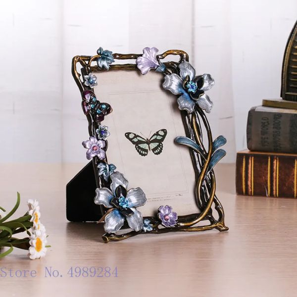 Frame Vintage Metal Foto Frame Colore Relief Fatto Artificiale Fiore Square Out Frame Foto Archivi