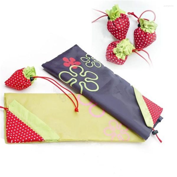 Bolsas de compras 1pc Nylon dobrável reutilizável Eco Tote Shoppper Strawberry Storage Bolsa Good Helper