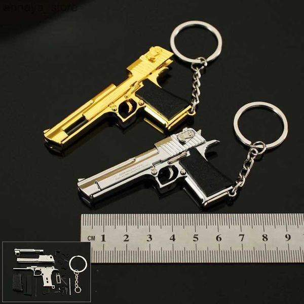 Gun Toys Alloy 1 4 escala Desert Eagle Pistol Keychain Mini Toy Gun Arma Modelo de Metal Keychain para crianças adultas Presente de NatalL2404