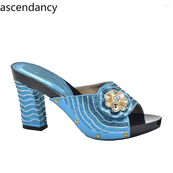 Vestido tênis azul cor elegante shnestone wedding shoe italiano sandálias para partidas de salto baixo africano