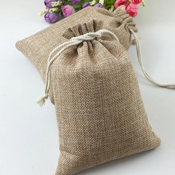 50pcs vintage Natural Burlap Hessia Gift Candy Party Wedding Favor Pouch Birthday Supplies Sacos de Gifra de Júte de Desenhos 240419