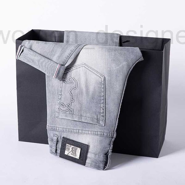 Jeans masculino Designer de jeans Primavera e verão novo leite branco jeans de jeans masculino Slim Fit Fit Small Barrel reto Europeu Casual Men's Denim Long Pants An2r