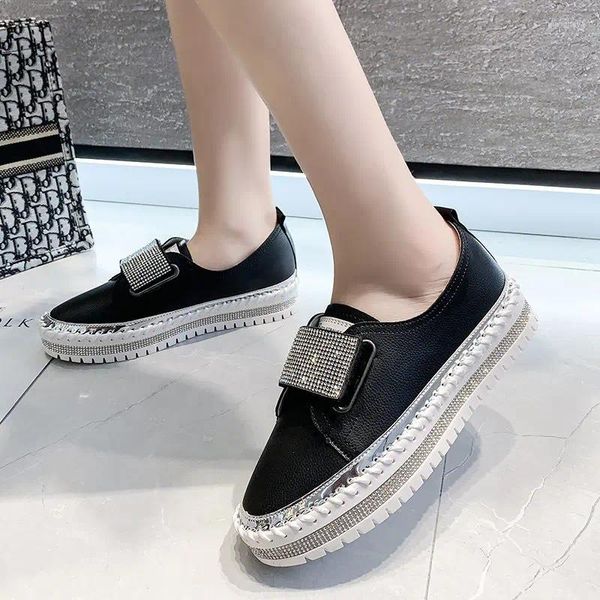 Sapatos casuais Moda feminina Flats para botão quadrado de outono Plataforma de costura Round Round Toe Crystal Cool Elegent Ladis 'Supotors