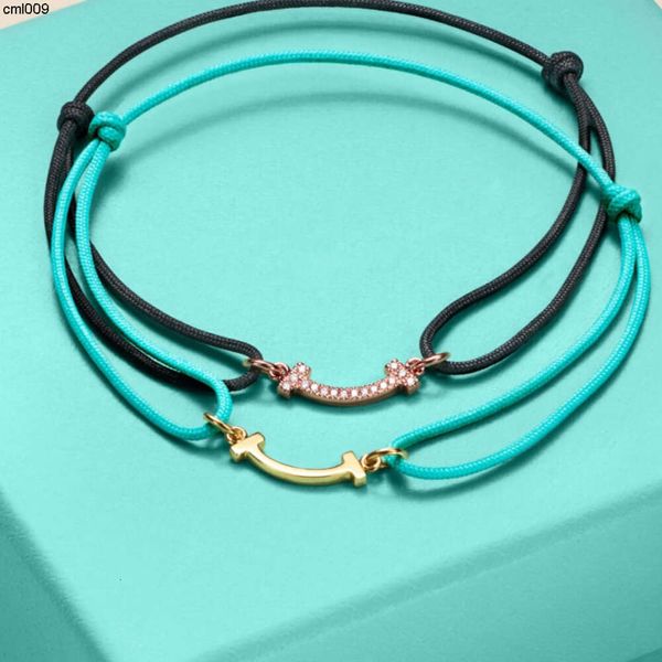 Jóia de luxo Smile Smile Bracelet Blue Pink Black Feminino para namorada Gift Fashion Charm Jewelry