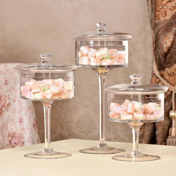 Aufbewahrung Flaschen Europäischer Stil transparenter Glaskuchen Süßigkeitenglas mit Deckel Home Hochzeit Hochfußablett kreativer staubdesdes Desserttisch