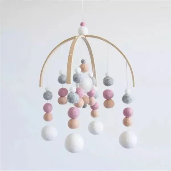 Dekorative Figuren nordisch Haarball Holz Wind Glockenspiele für Kinderzimmer Baby Bett Hänge Bell geborene Geschenke Kindergärten -Dekor -Pographie Requisiten