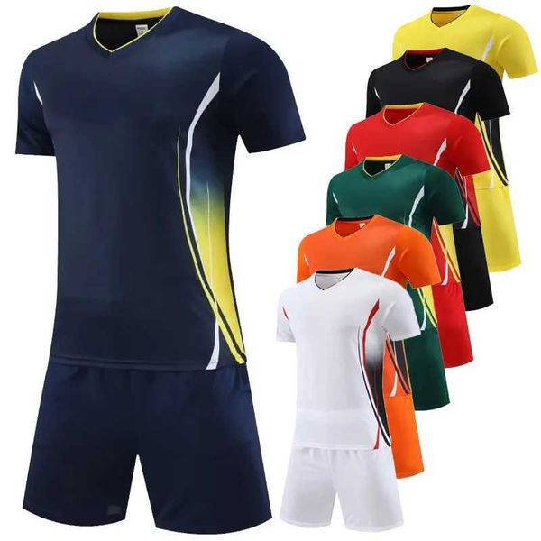 Os fãs tops tees personalizados Jersey de futebol estabeleceu um número de impressão de manga curta kits de futebol masculino 2023 2024 Professional Women Sport New Training Suit Y240423