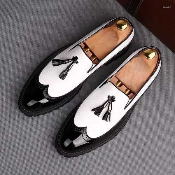 Kleiderschuhe Luxusdesigner speicherte Quasten auf Hochzeitsleder Leder Oxford Männer lässige Slipper formelle Zapatos Hombre