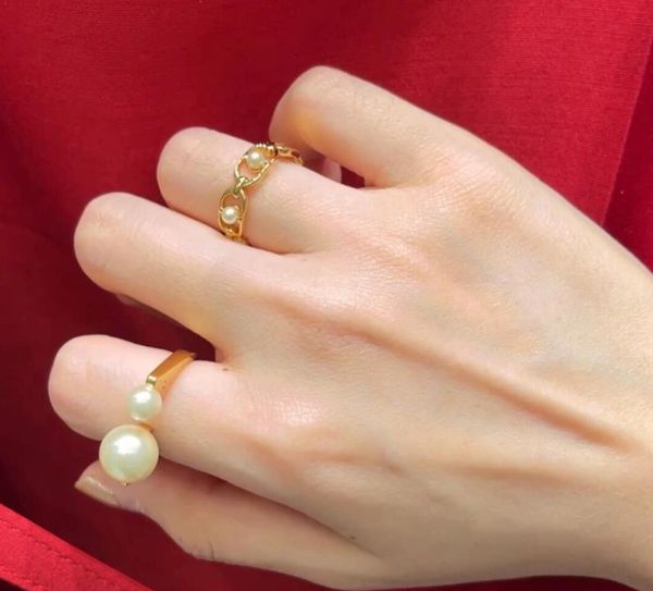 Gentileza de designer pérola anéis de moda jóias de jóias de jóias letra de luxo de luxo de ouro para o anel de cobre no engajamento de noiva de festa de alta qualidade tamanho 16 17 18 18 18 18