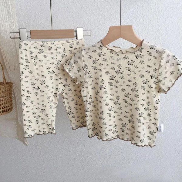 Bekleidungssets 2024 Sommermädchen Home Clothes Kostüm Kurzärmelig Blumenanzug Baby zweiteiliger Set Koreanische Version Pyjamas Homewear