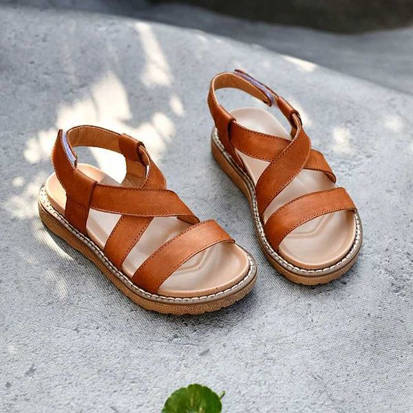 Sandalen Cowhide Girls Sandalen Sommer Kinder Strandschuhe echte Leder Jungen Wasserschuhe Trend Kinder Schuhe 240423