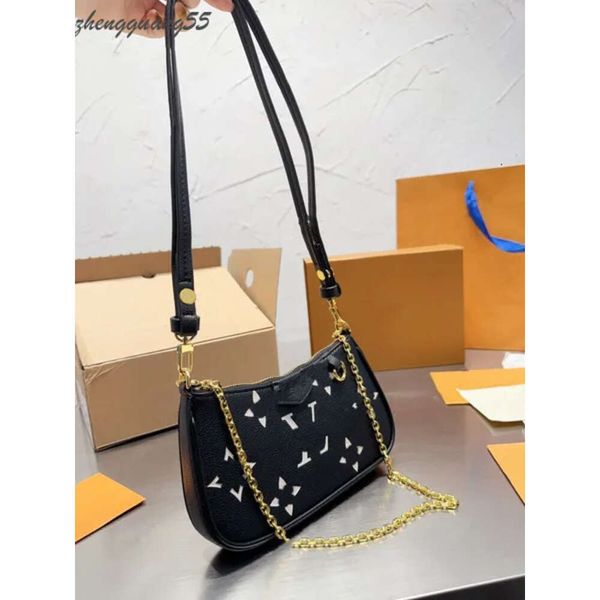 Bolsas de ombro de Louiseviutionbag Sagas Crossbody Chain Vuttion Chain Lady Luis Vuittons Bolsa de bolsa em letras com gravação de flores com falhas de luxo Bolsa de luxo 4152