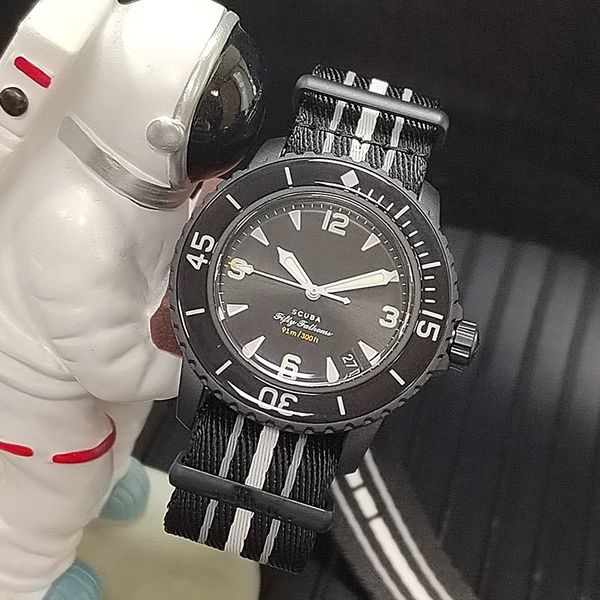 Keramik rundes Zifferblatt Nylon -Strapband Männer Armee Date Quarz Uhr Geschenk Leroy Omasz Curino Leroy Hombre Arktis Ozean Pazifischer Ozean Indischer Ozean Atlantik Ozean