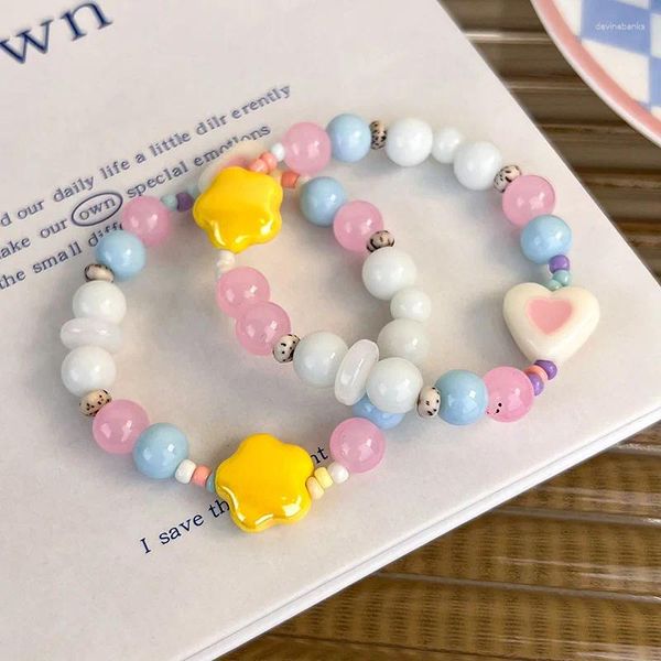 Strand Süßes und farbenfrohes Perlenarmband mit Herzsterncharm süßes Geschenk für Mädchen, die Süßigkeitenfarben lieben Accessoire