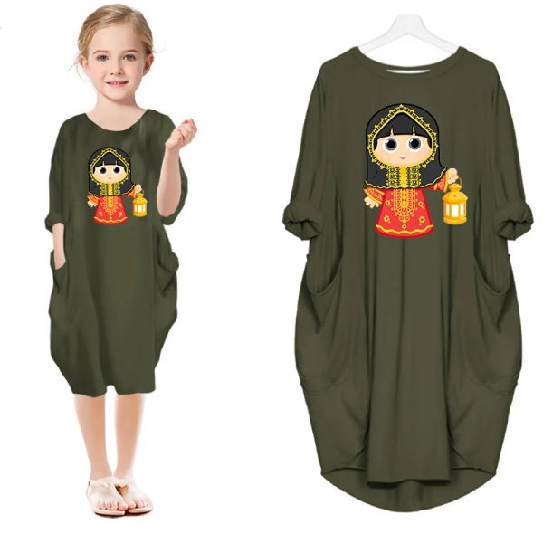 Camisas 2023 Vestido de Ramadã de verão Meninas de desenho animado Vestido de lazer mamãe e eu Família combinando roupas crianças eid mibarak roupas casuais