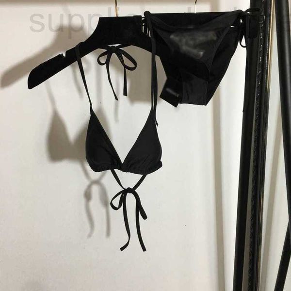 Designer de moda de banho feminina 2024 Novo traje de banho de biquíni de verão de biquíni de renda Up roupas íntimas+diamante quente medusa triângulo íntimo B8ky