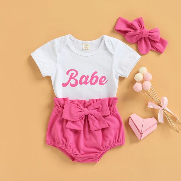 Conjuntos 02y meninas de meninas 3pcs roupas rosa conjunto letra impressão de manga curta rosa rosa calça de papel rosa com arco + fita para a cabeça