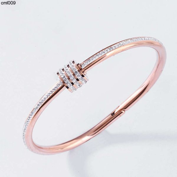 Love Gold Bracciale Braccialetti braccialetti per unghie per donne Mens in acciaio inossidabile in legato in legno di rosa argento Braccialetti diamanti