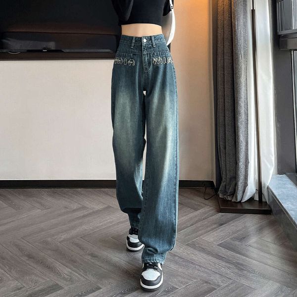 Брюки Женские дизайнерские цементные серые осени Новые вышитые джинсы для женщин с талией, стройной внешностью, высокой модой, универсальными повседневными тапочками пола