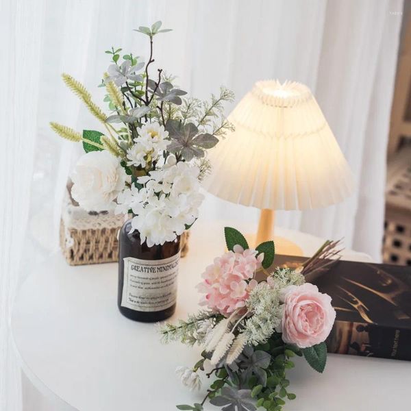 Flores decorativas Hydrangea e Peony Flower Handbook Design Artificial Wedding Party Scene Display Decoração de buquê portátil